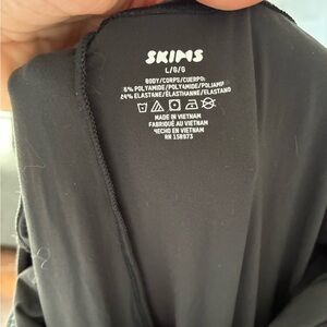 SKIMS Onyx Maternity Legging